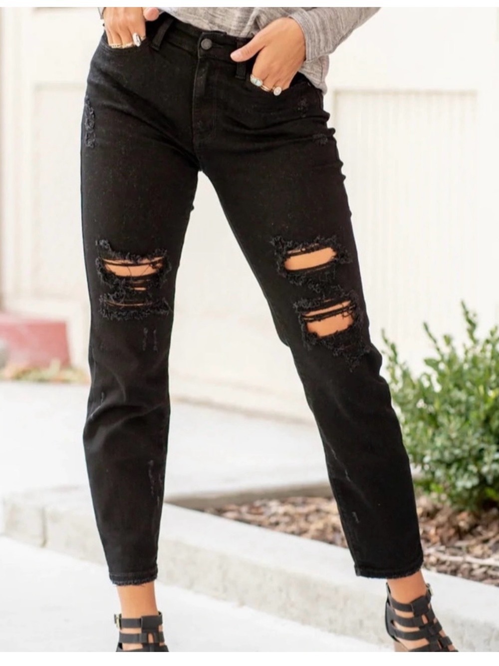 Judy Blue Black Distressed Boyfriend Jeans